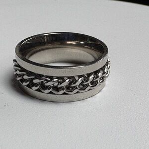 Silver Spinner Chain Ring Size 7 NWT